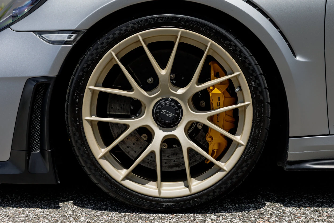 2018 Porsche 911 (991.2) GT2 RS, 13/30