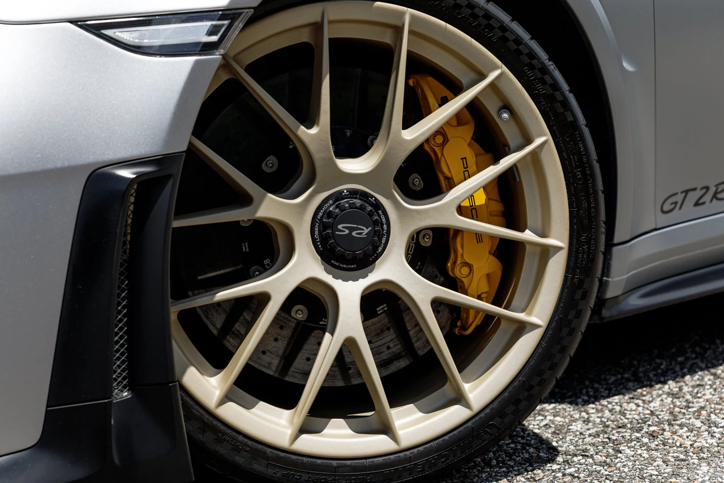 2018 Porsche 911 (991.2) GT2 RS, 16/30