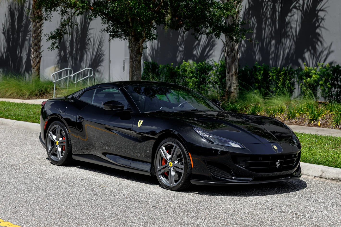 2020 Ferrari Portofino, 2/30