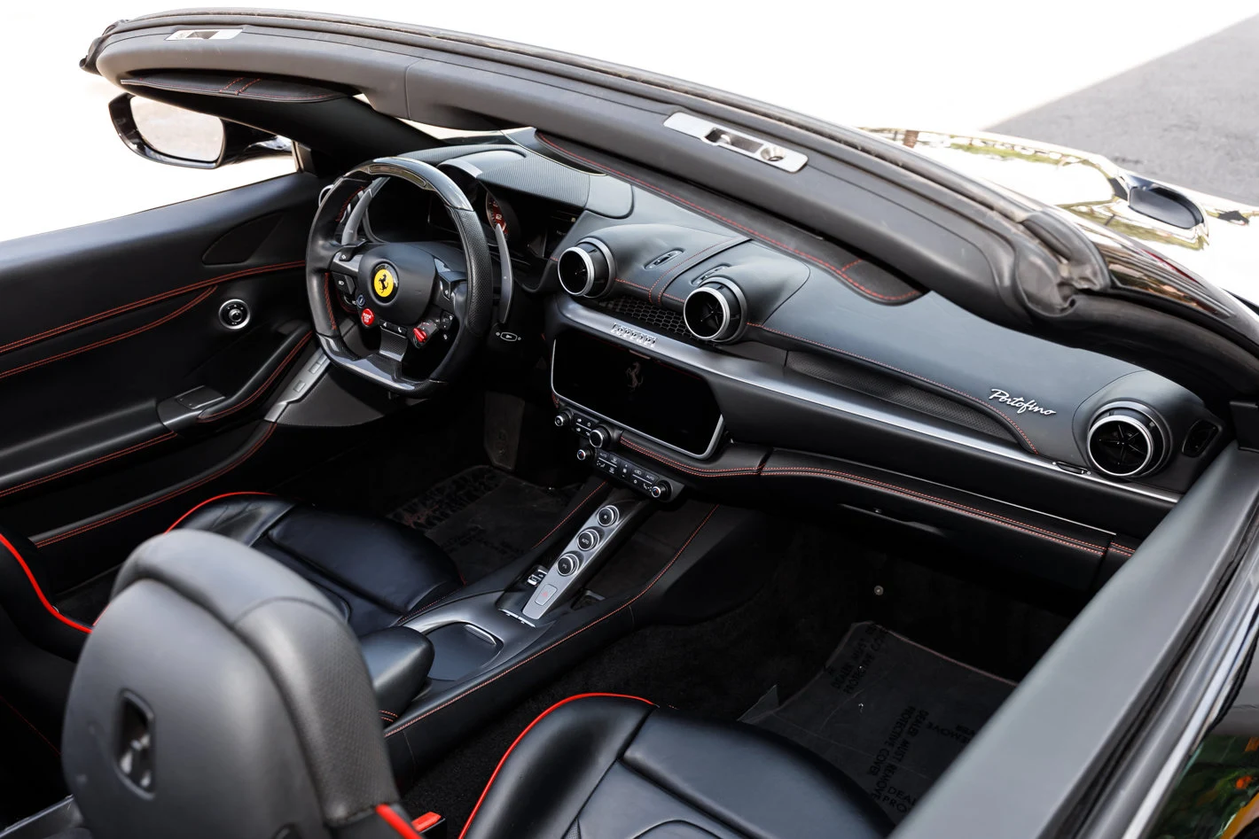 2020 Ferrari Portofino, 28/30