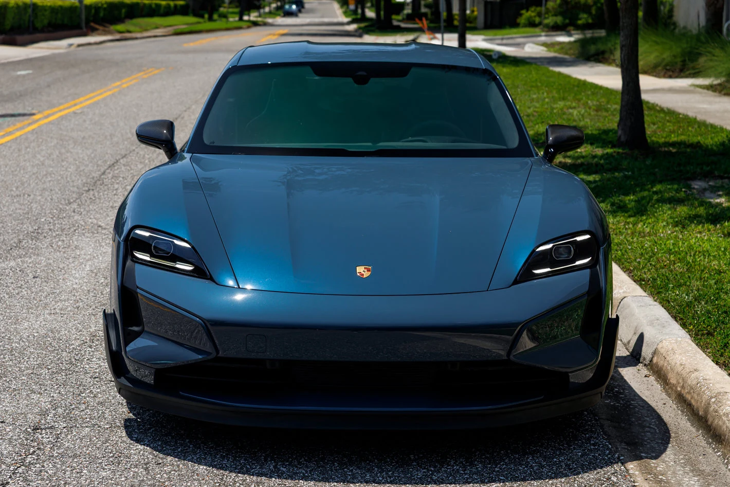 2025 Porsche Taycan Turbo GT Weissach Package, 2/30