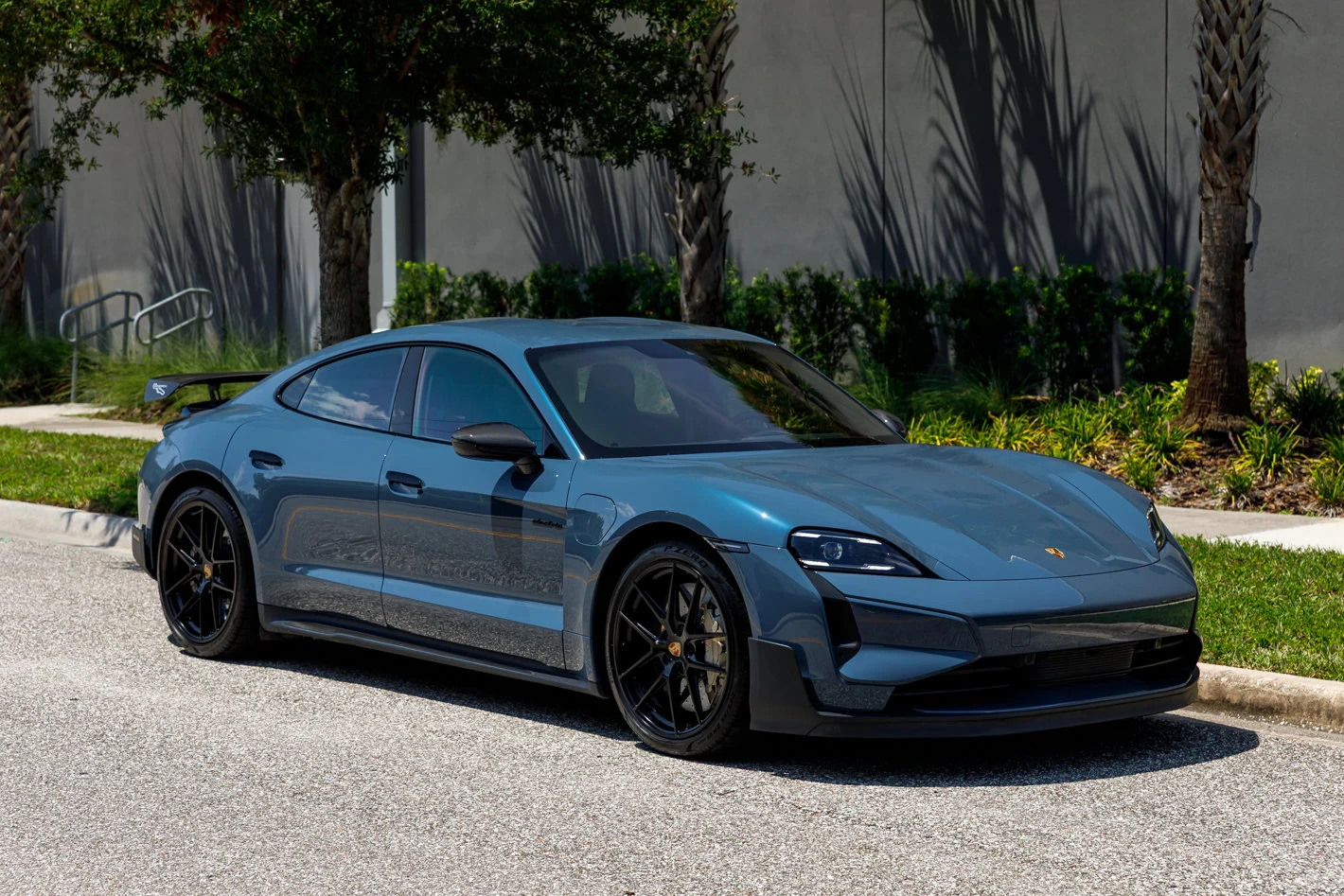 2025 Porsche Taycan Turbo GT Weissach Package, 3/30