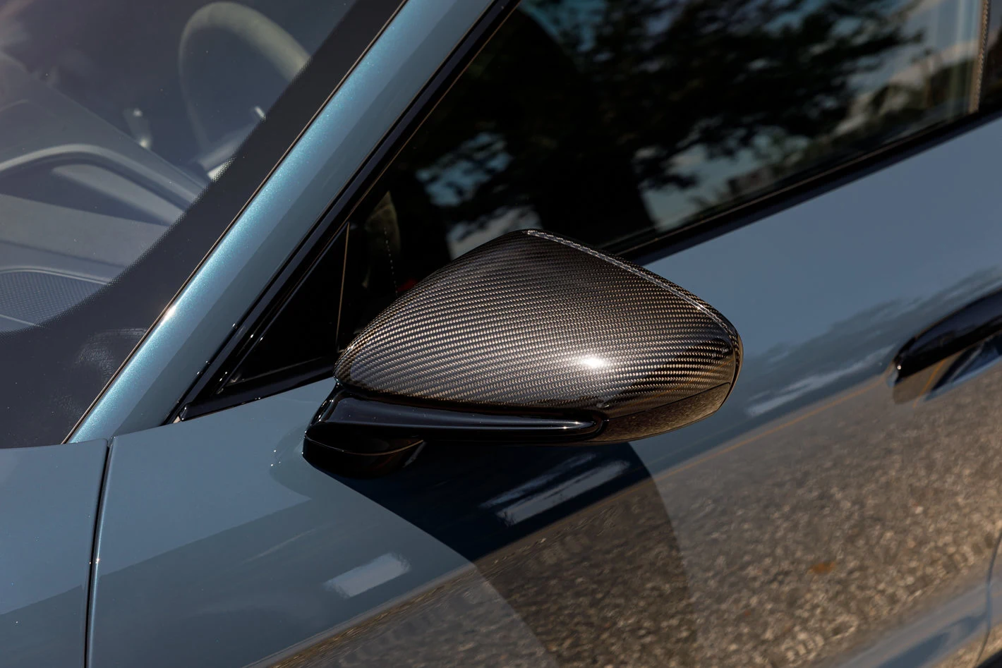 2025 Porsche Taycan Turbo GT Weissach Package, 17/30