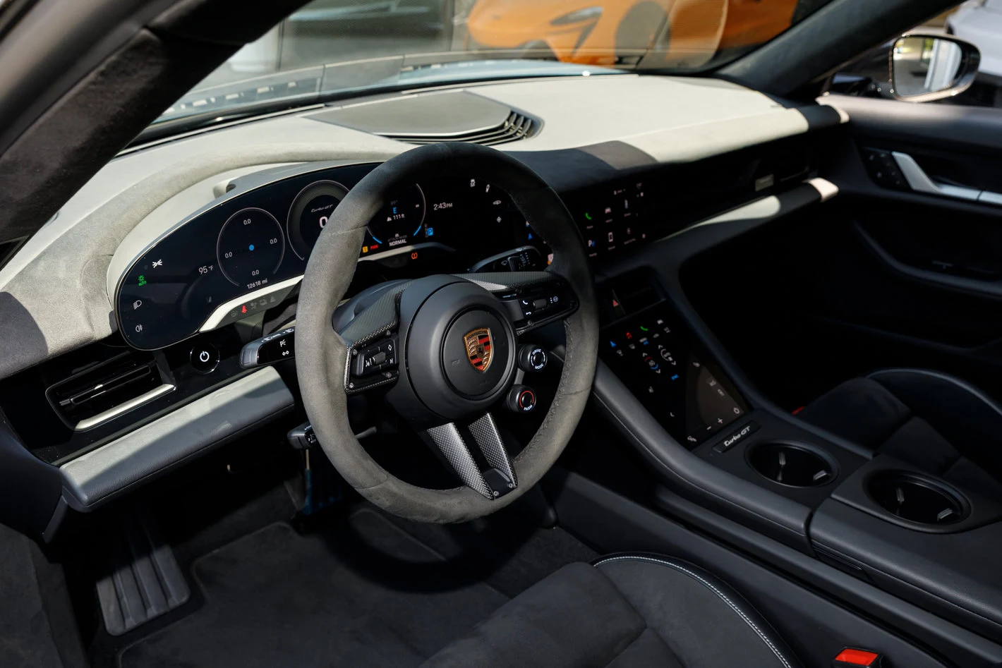 2025 Porsche Taycan Turbo GT Weissach Package, 21/30