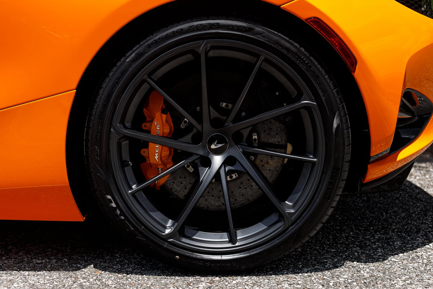 2027 McLaren 750S, 14/30