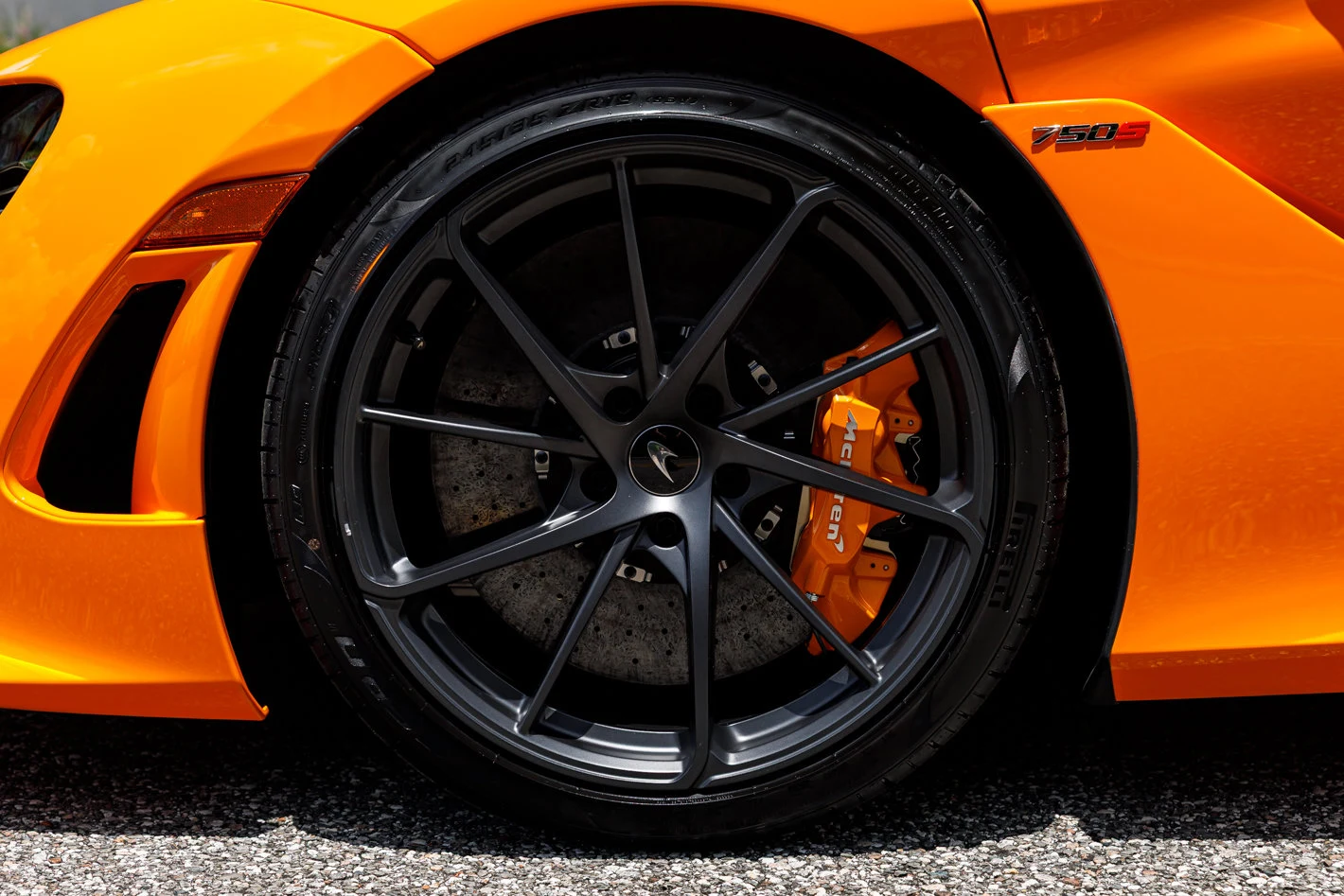 2027 McLaren 750S, 15/30