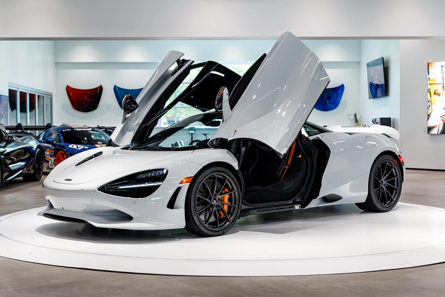 2027 McLaren 750S Performance, 2/30