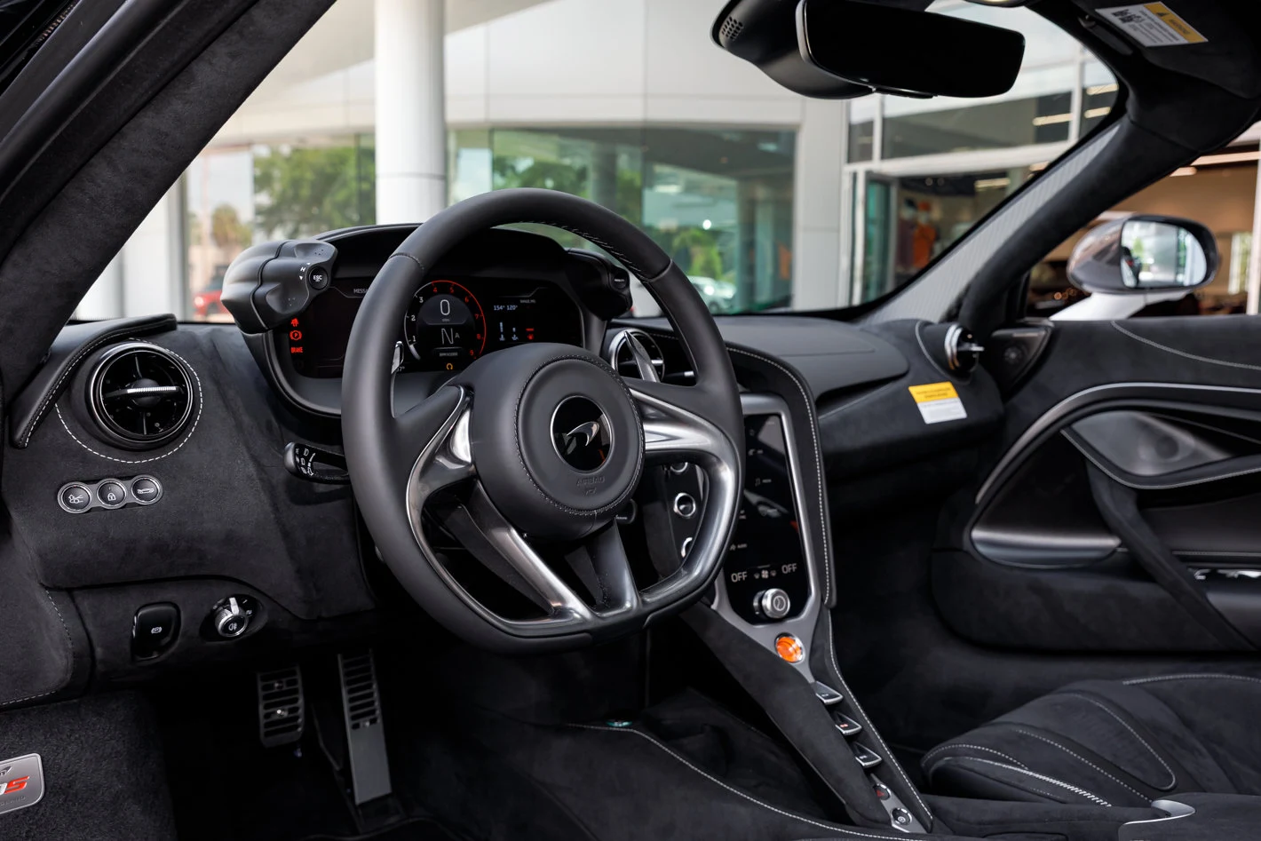 2027 McLaren 750S Performance, 10/30