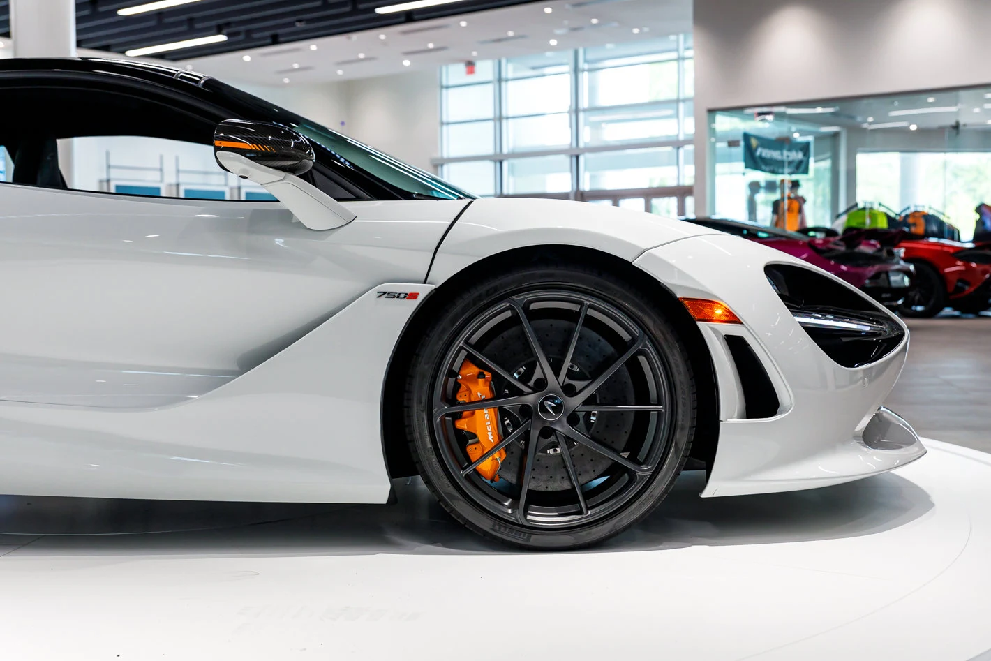 2027 McLaren 750S Performance, 27/30