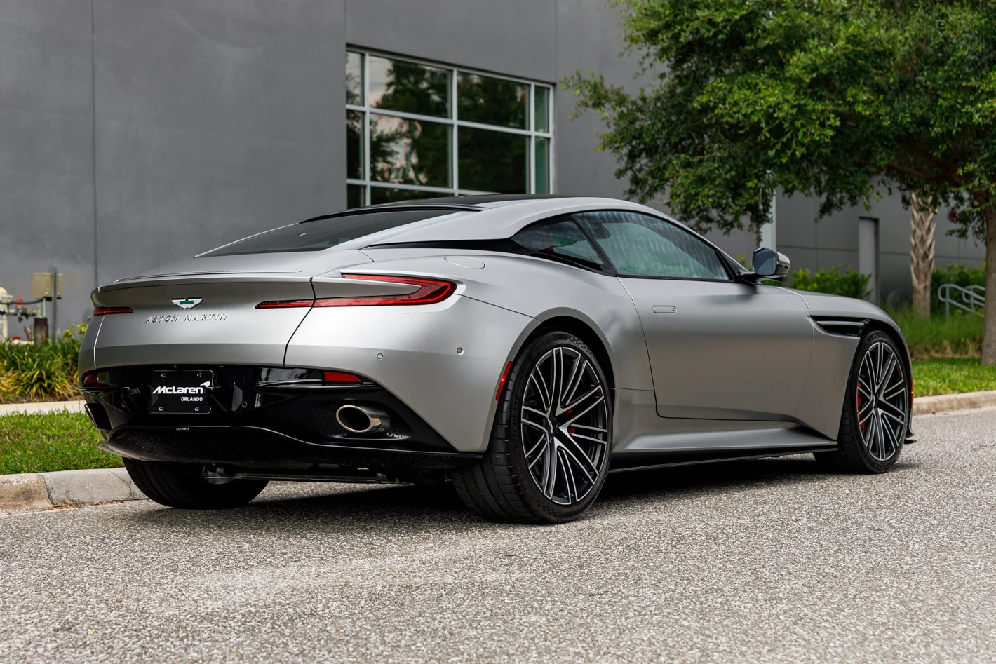 2024 Aston Martin DB12, 5/30