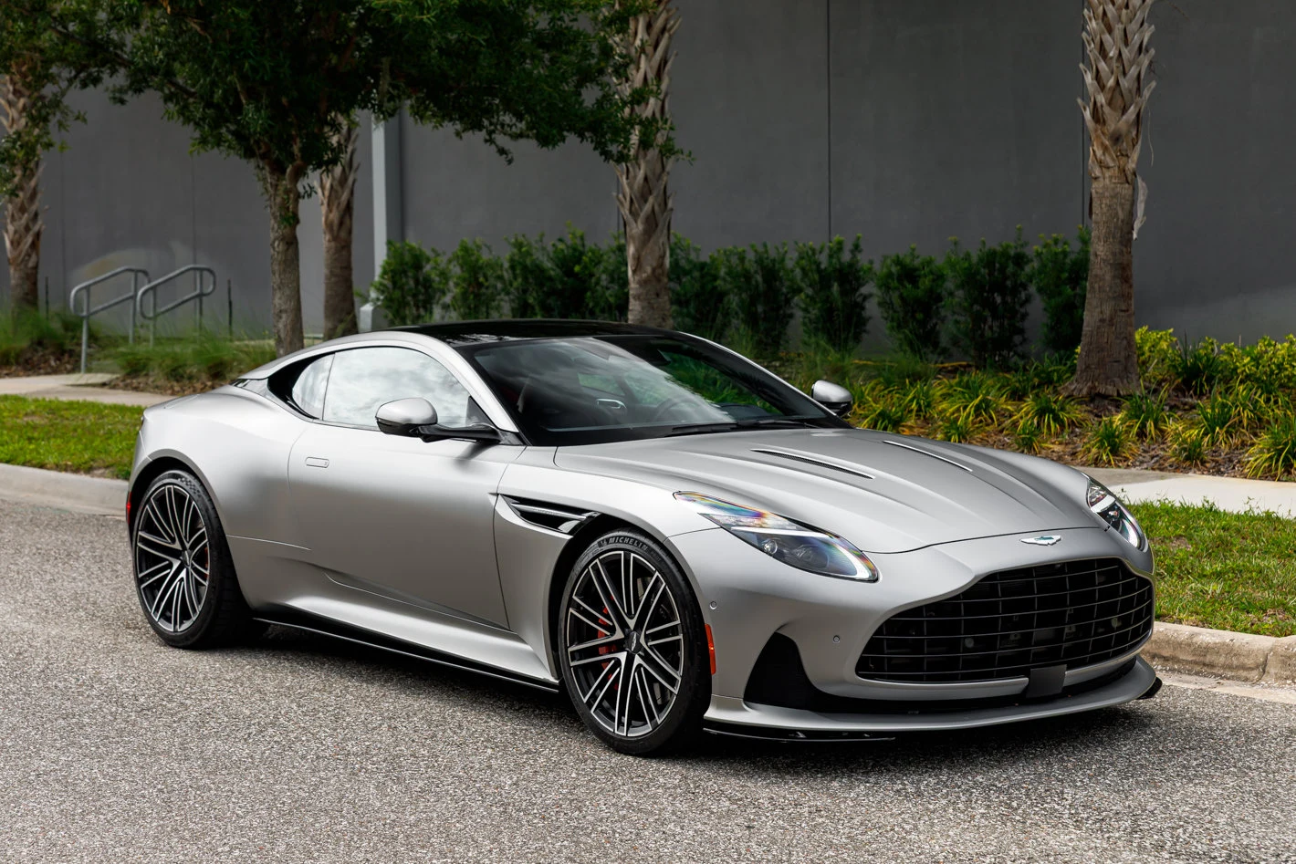 2024 Aston Martin DB12, 8/30