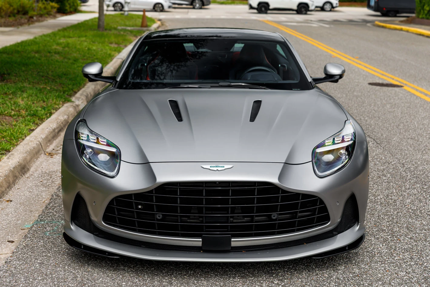 2024 Aston Martin DB12, 11/30