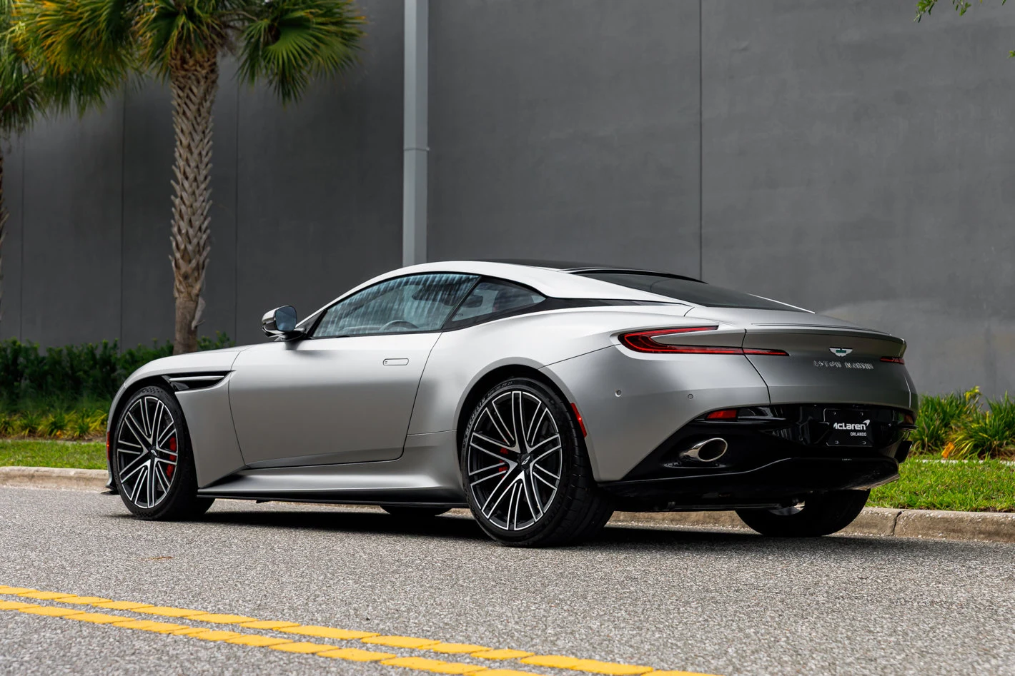 2024 Aston Martin DB12, 14/30
