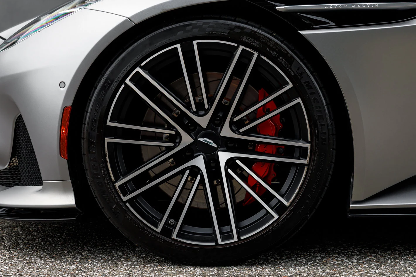2024 Aston Martin DB12, 16/30