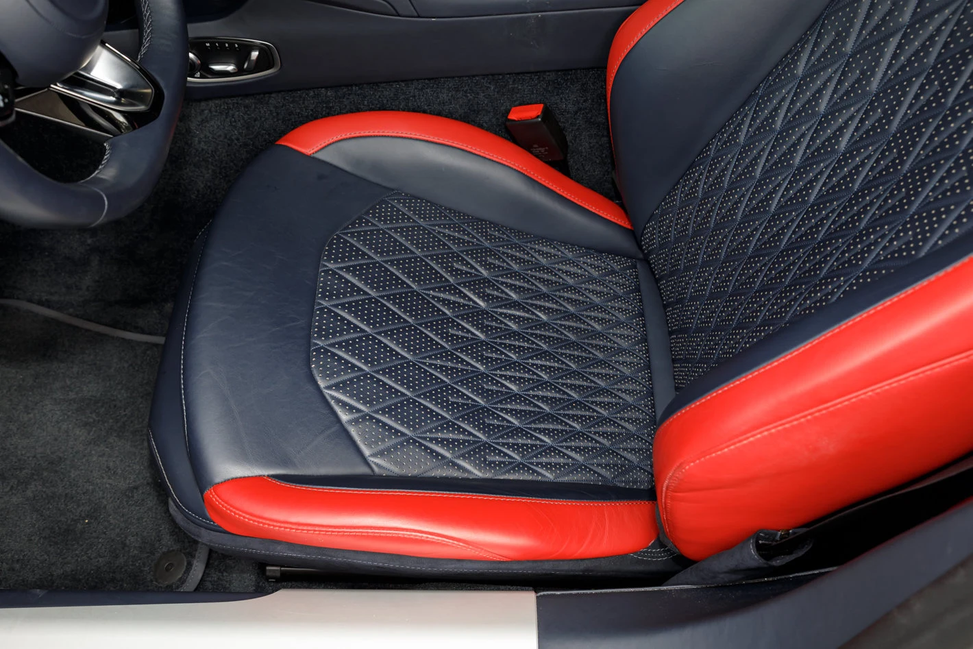 2024 Aston Martin DB12, 21/30
