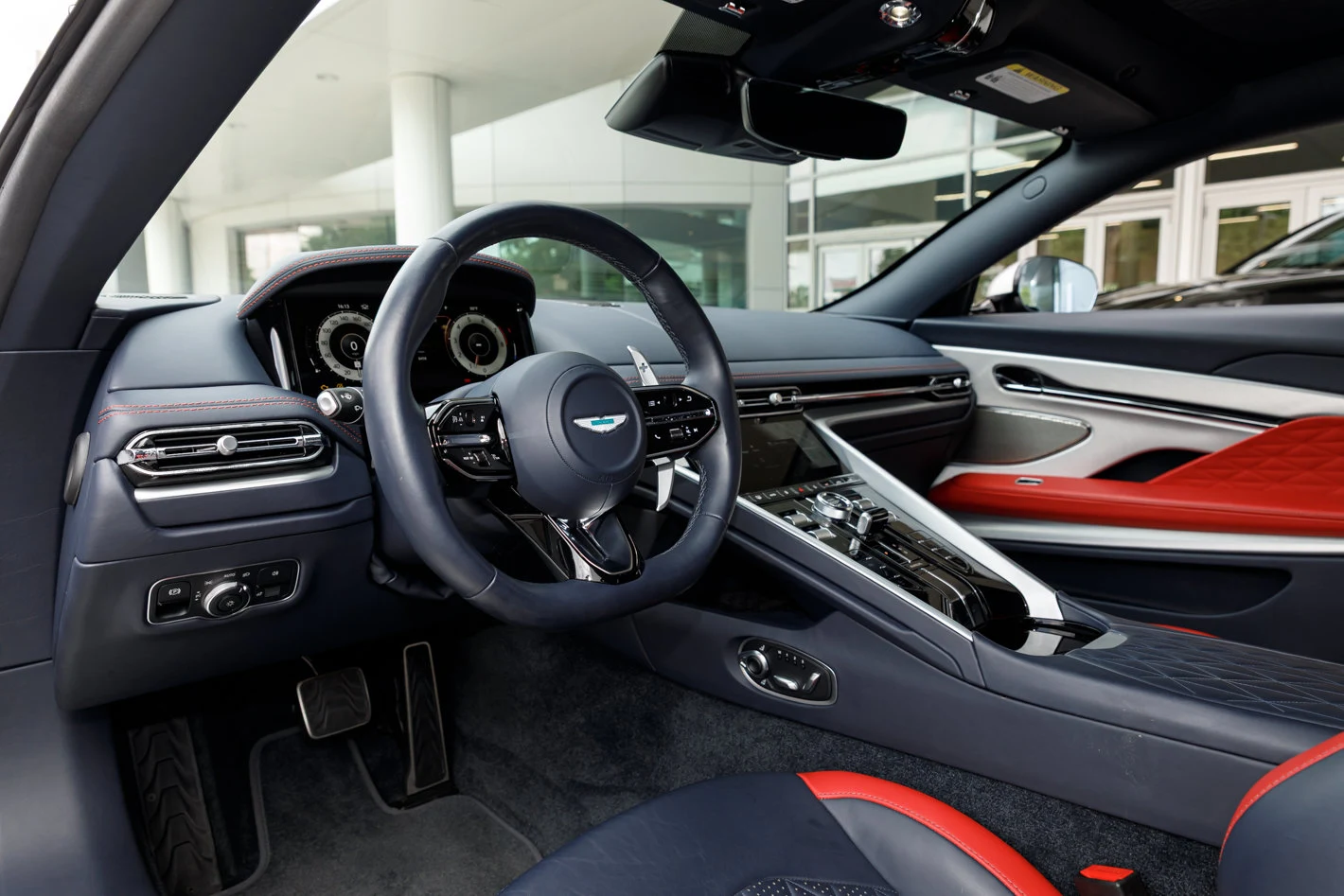 2024 Aston Martin DB12, 23/30