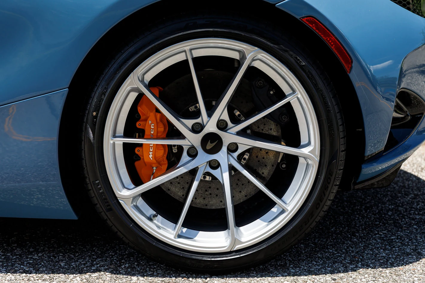 2027 McLaren 750S, 15/30