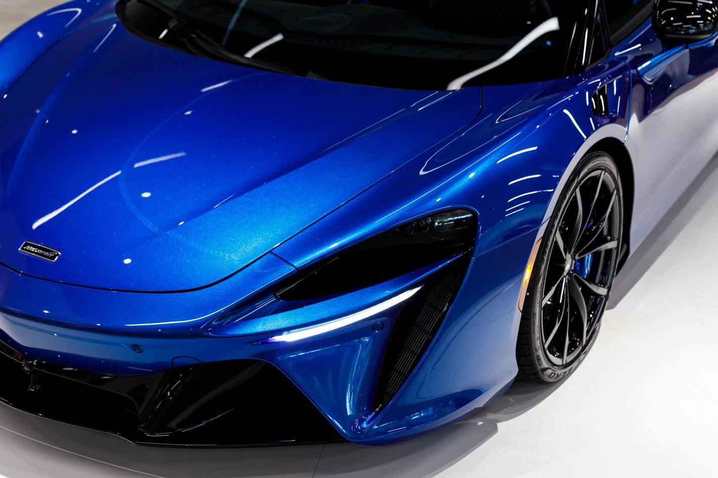 2026 McLaren Artura Spider Performance, 2/30