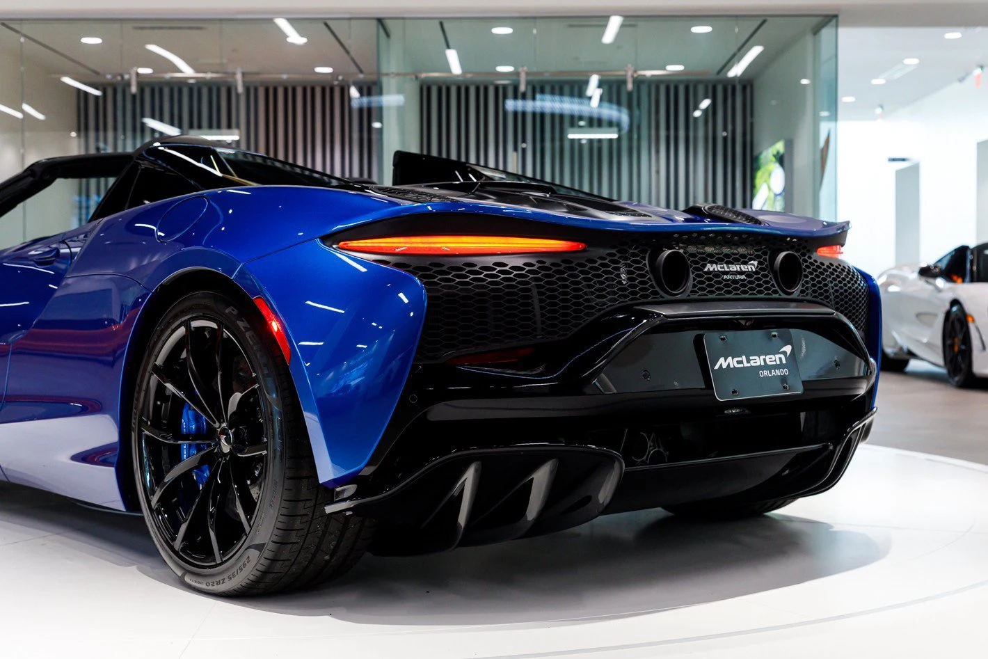2026 McLaren Artura Spider Performance, 16/30