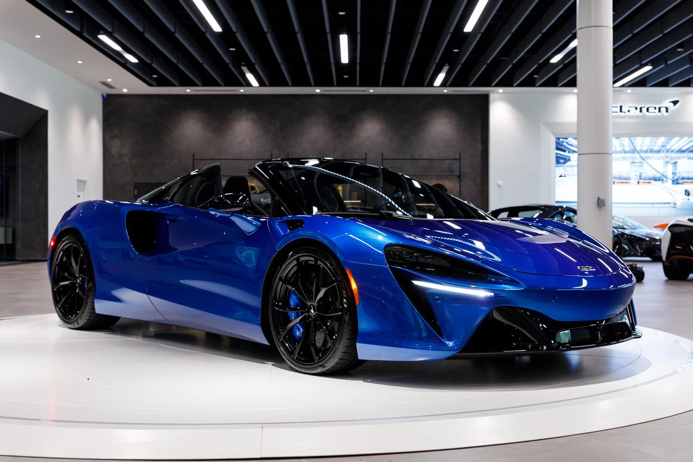 2026 McLaren Artura Spider Performance, 20/30