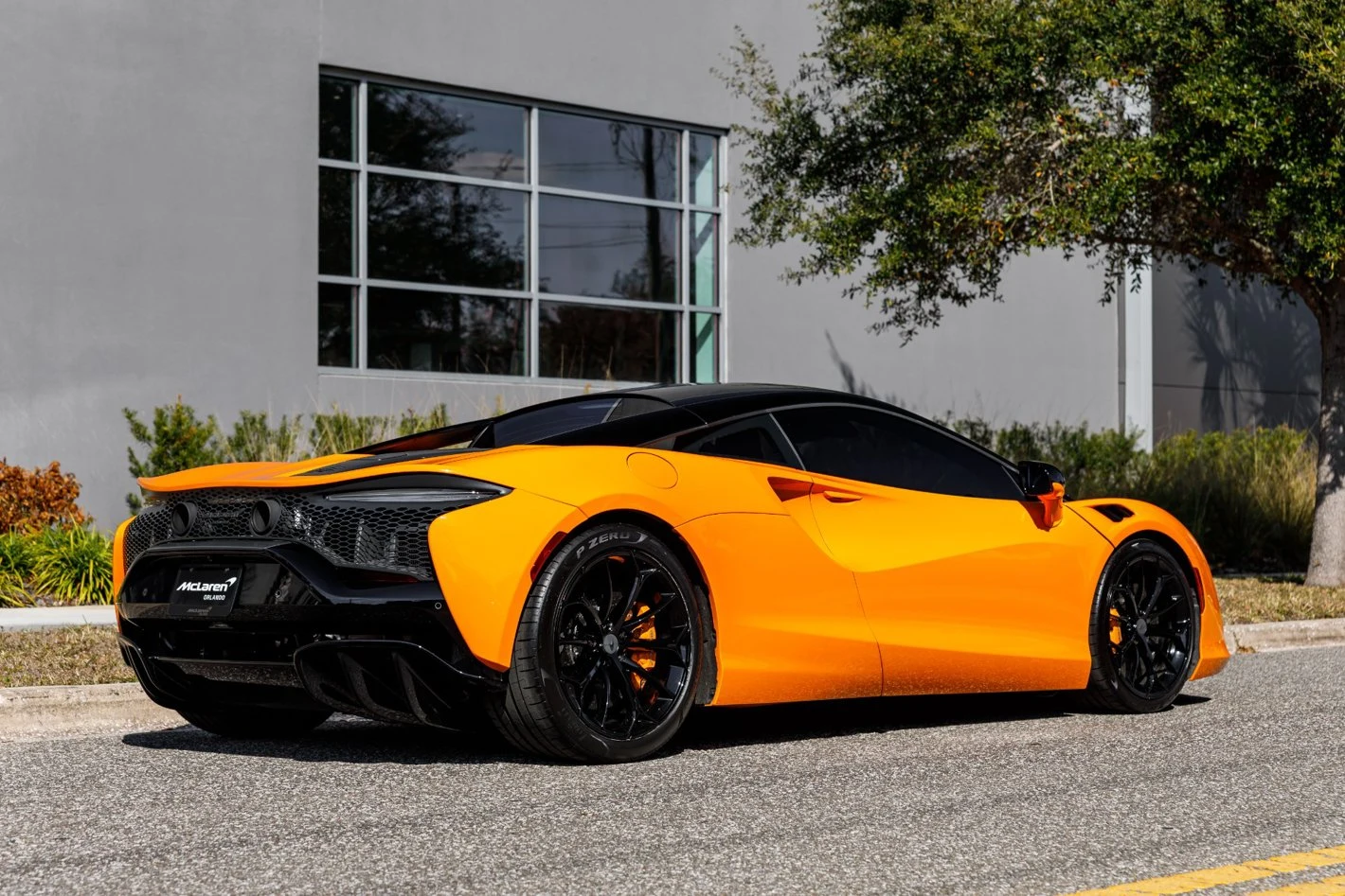 2025 McLaren Artura Performance, 4/30