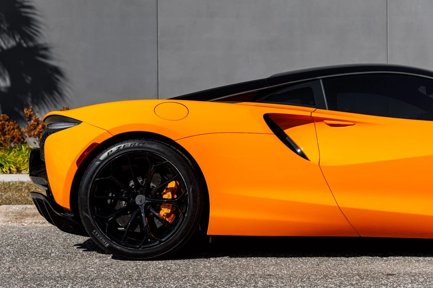 2025 McLaren Artura Performance, 8/30