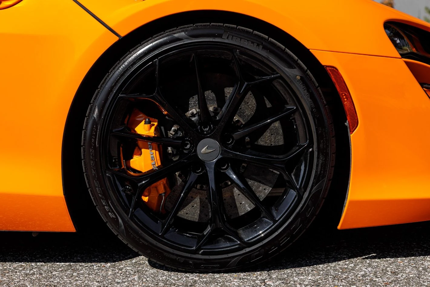 2025 McLaren Artura Performance, 9/30