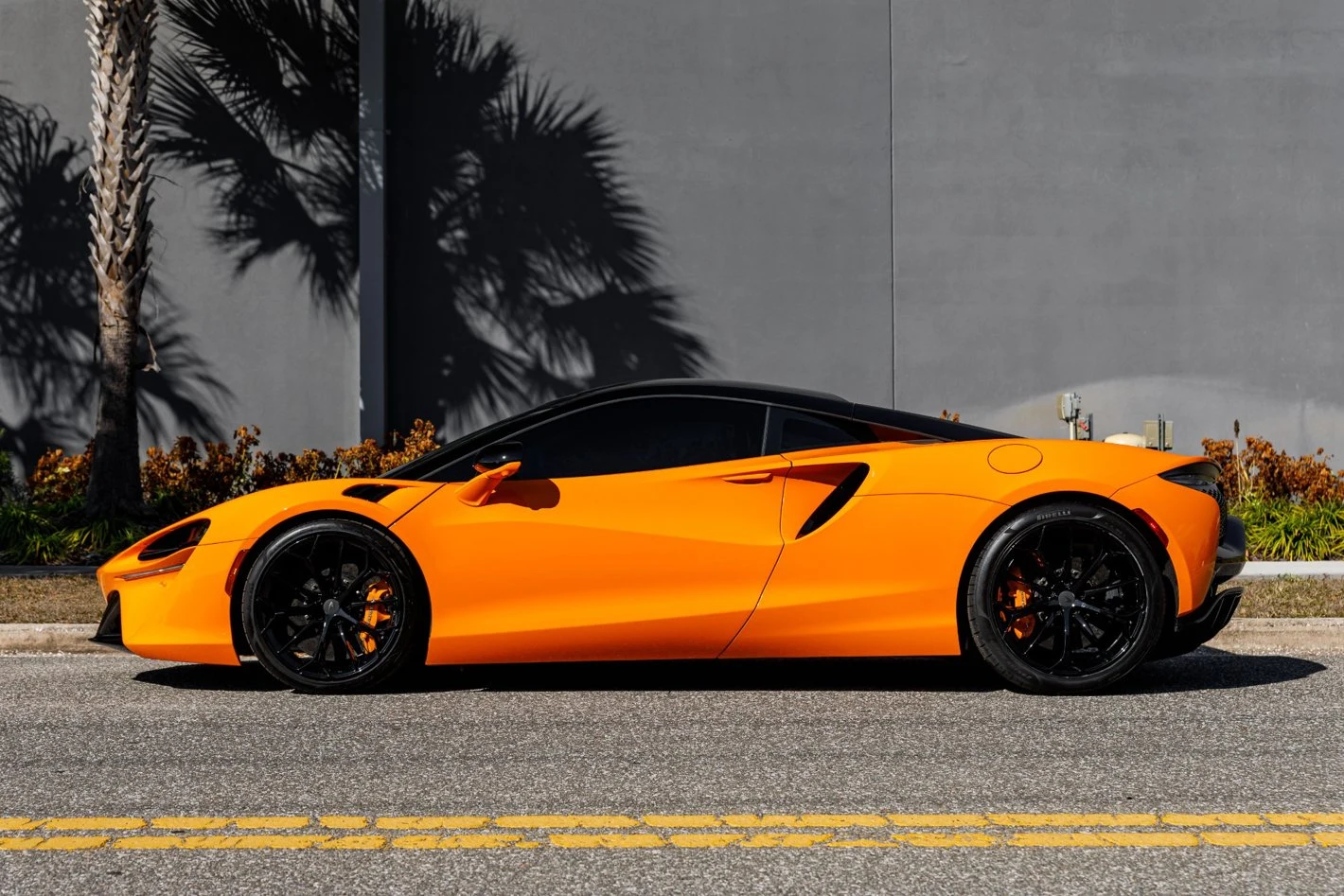 2025 McLaren Artura Performance, 12/30
