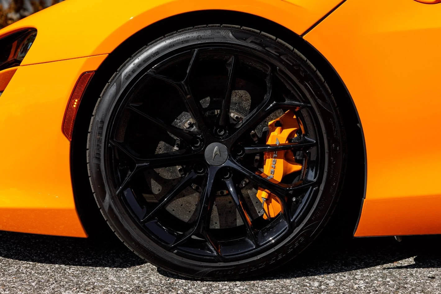 2025 McLaren Artura Performance, 15/30
