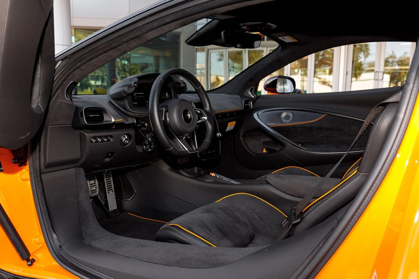 2025 McLaren Artura Performance, 20/30
