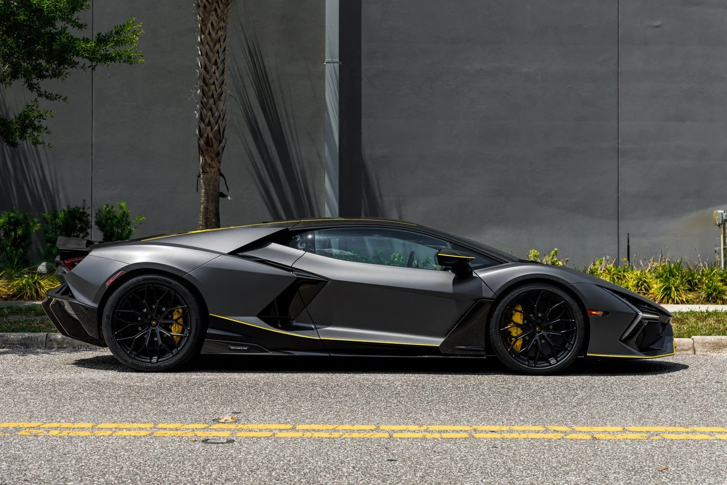 2025 Lamborghini Revuelto, 7/30