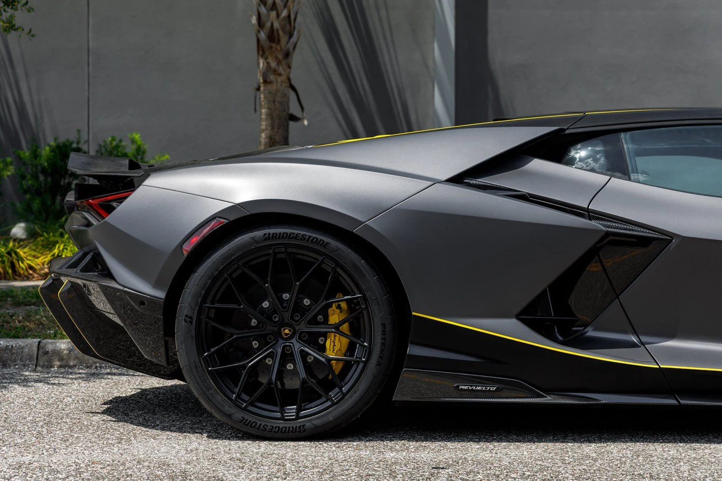 2025 Lamborghini Revuelto, 10/30