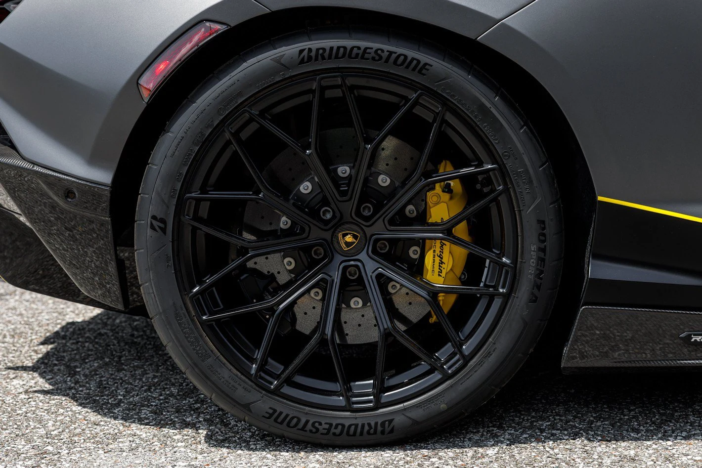 2025 Lamborghini Revuelto, 11/30