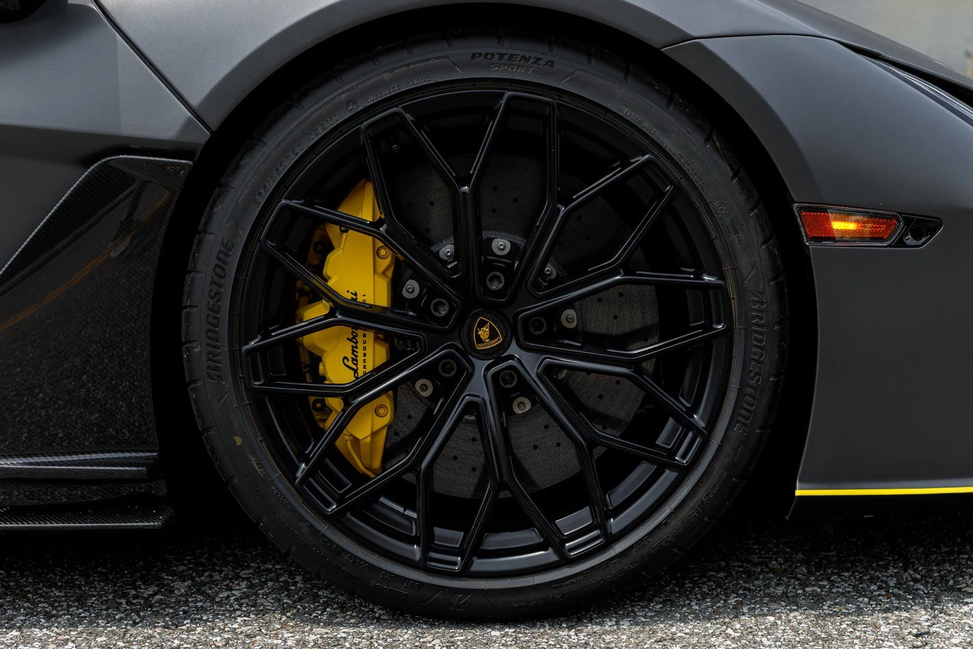 2025 Lamborghini Revuelto, 12/30