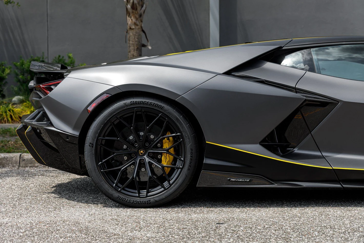 2025 Lamborghini Revuelto, 17/30