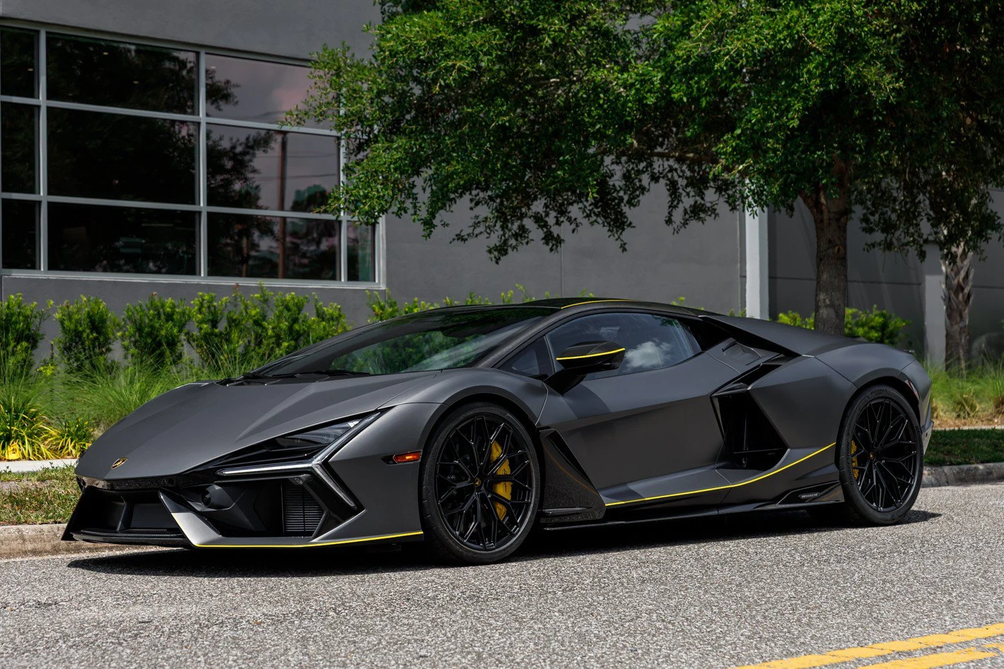 2025 Lamborghini Revuelto, 27/30