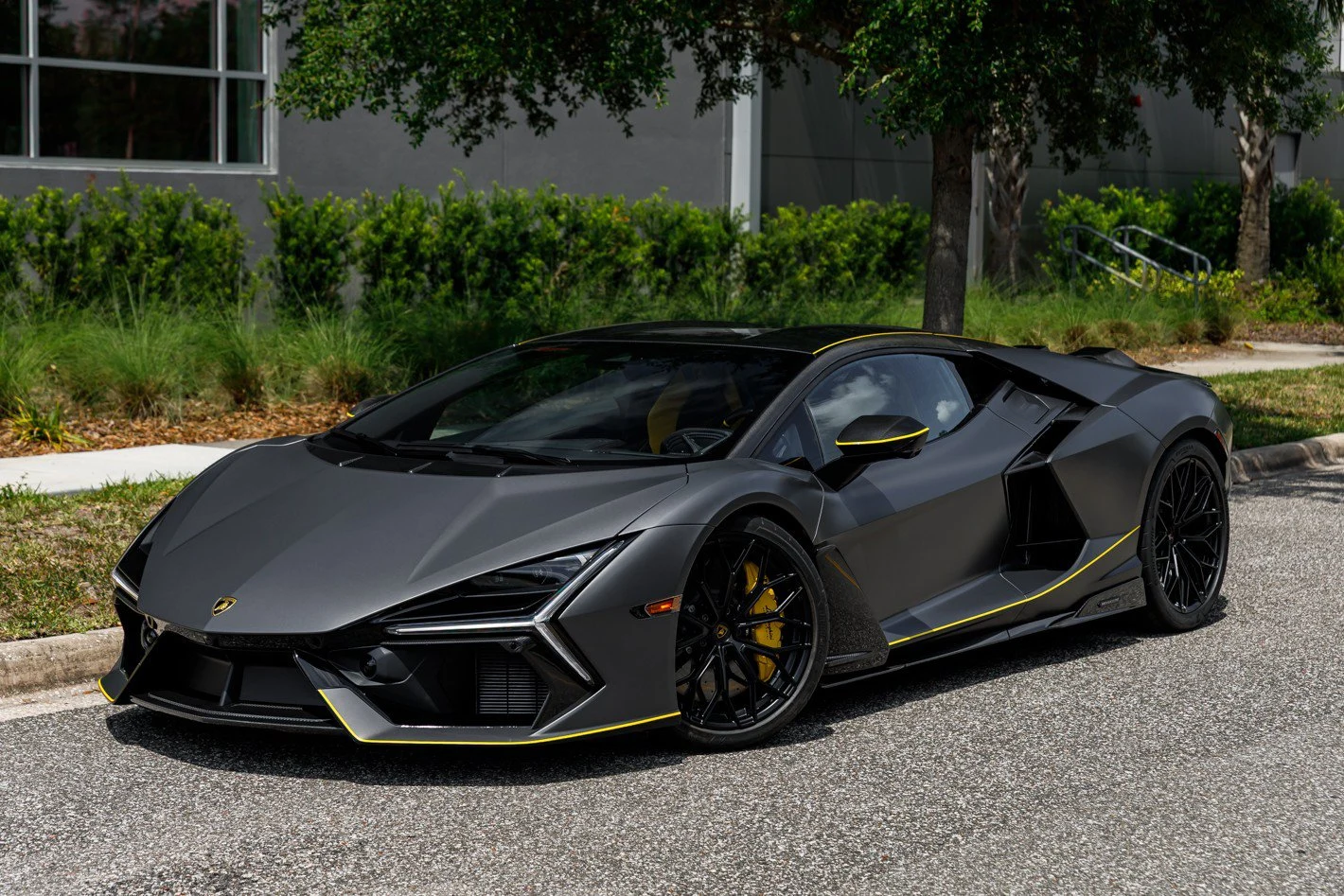 2025 Lamborghini Revuelto, 28/30
