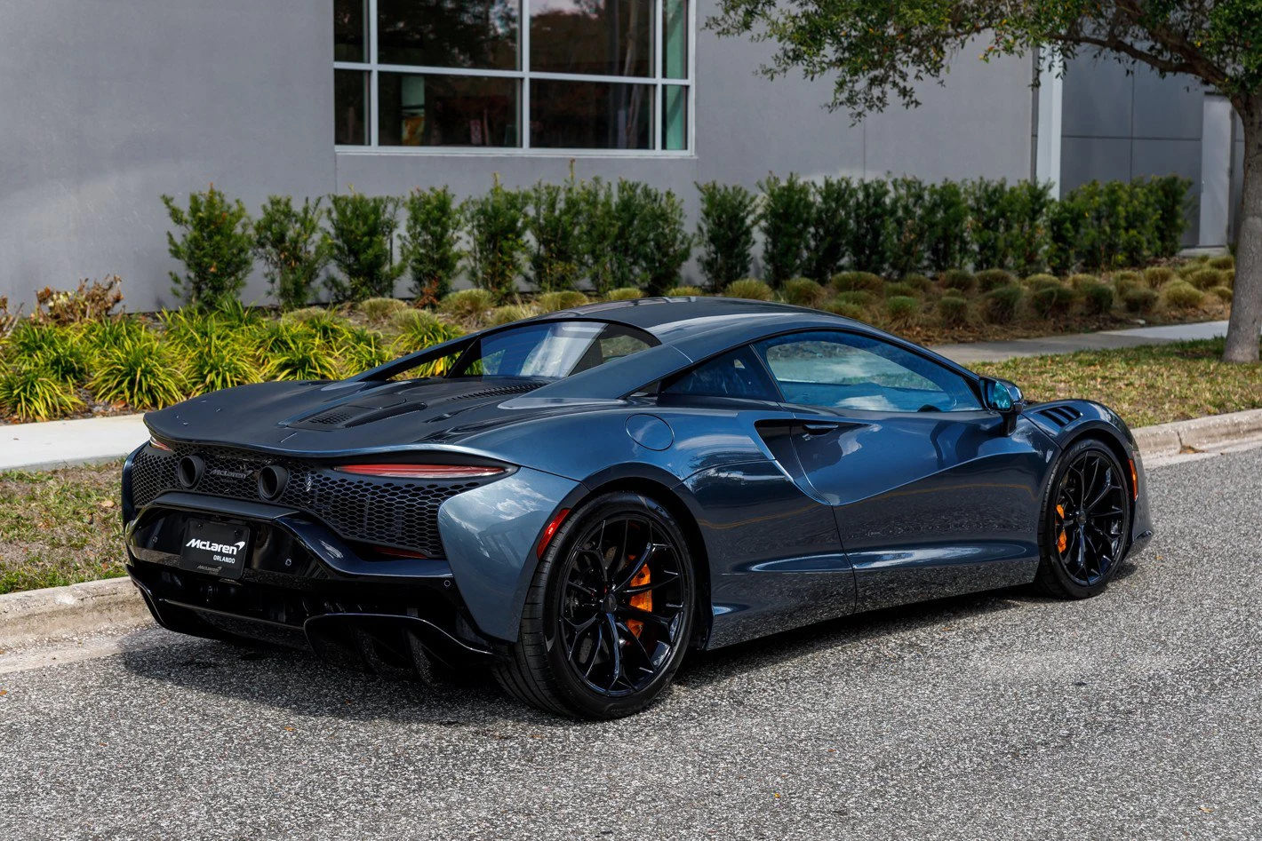 2026 McLaren Artura Performance, 5/30