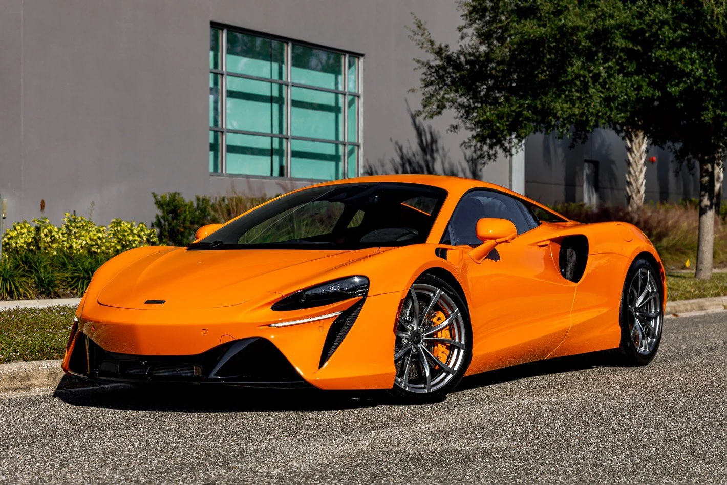 2025 McLaren Artura, 13/30