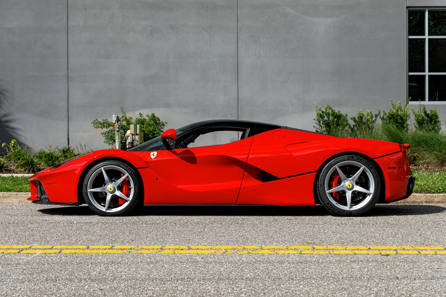 2014 Ferrari LaFerrari, 16/30