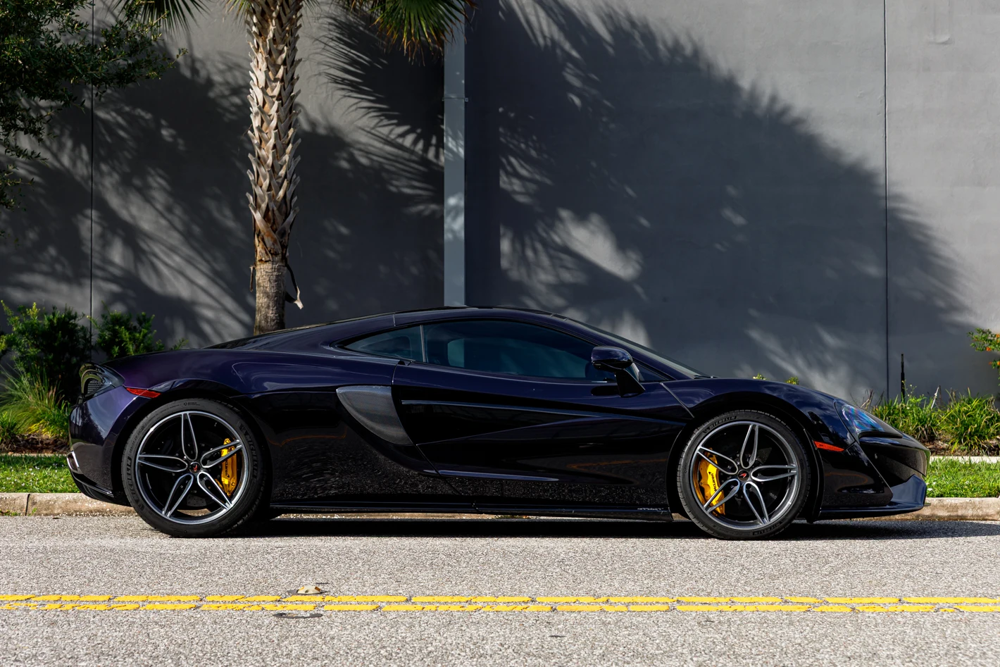 2018 McLaren 570GT, 2/30