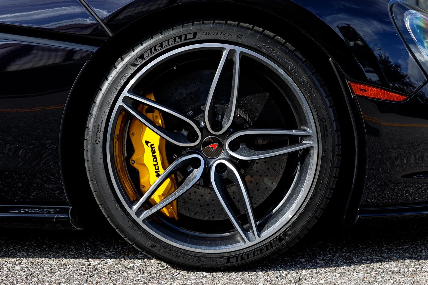 2018 McLaren 570GT, 5/30
