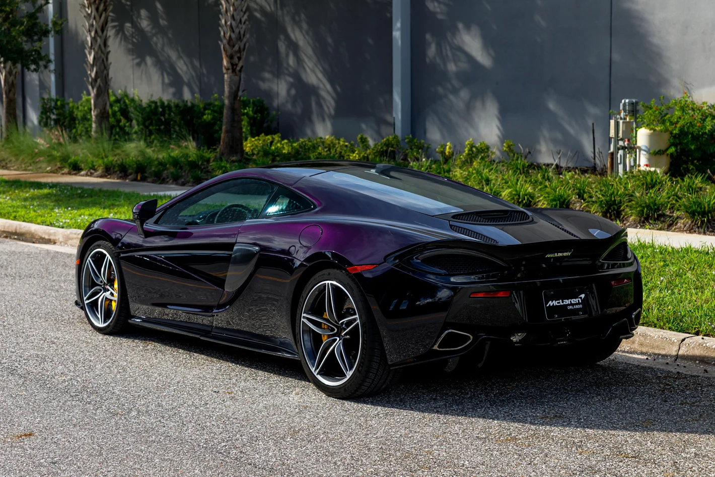 2018 McLaren 570GT, 16/30