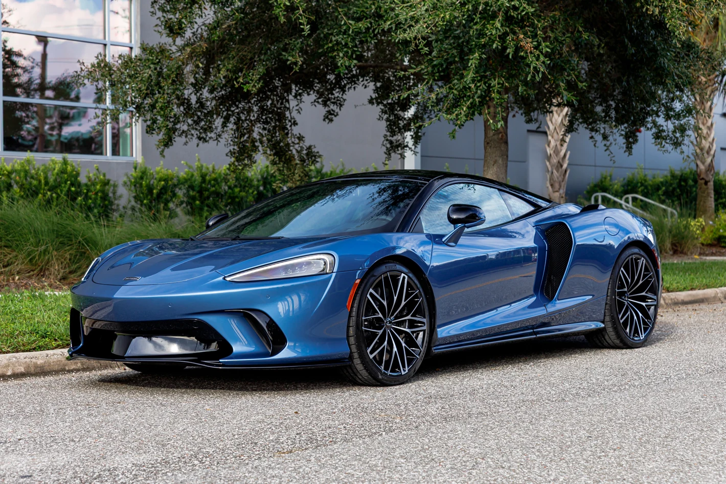 2027 McLaren GTS, 12/30
