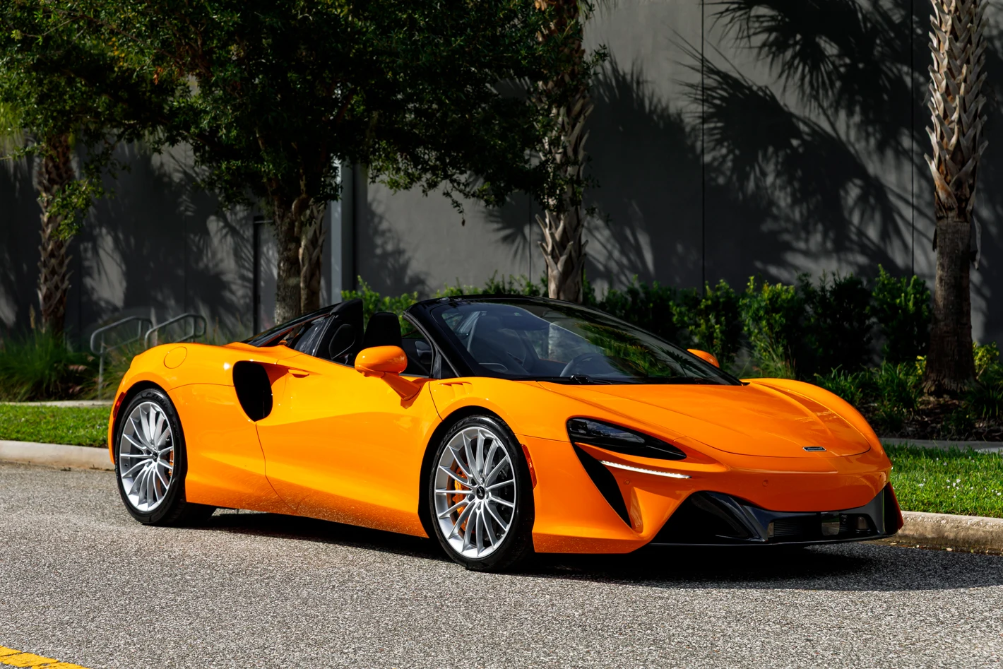2027 McLaren Artura Spider TechLux, 5/30