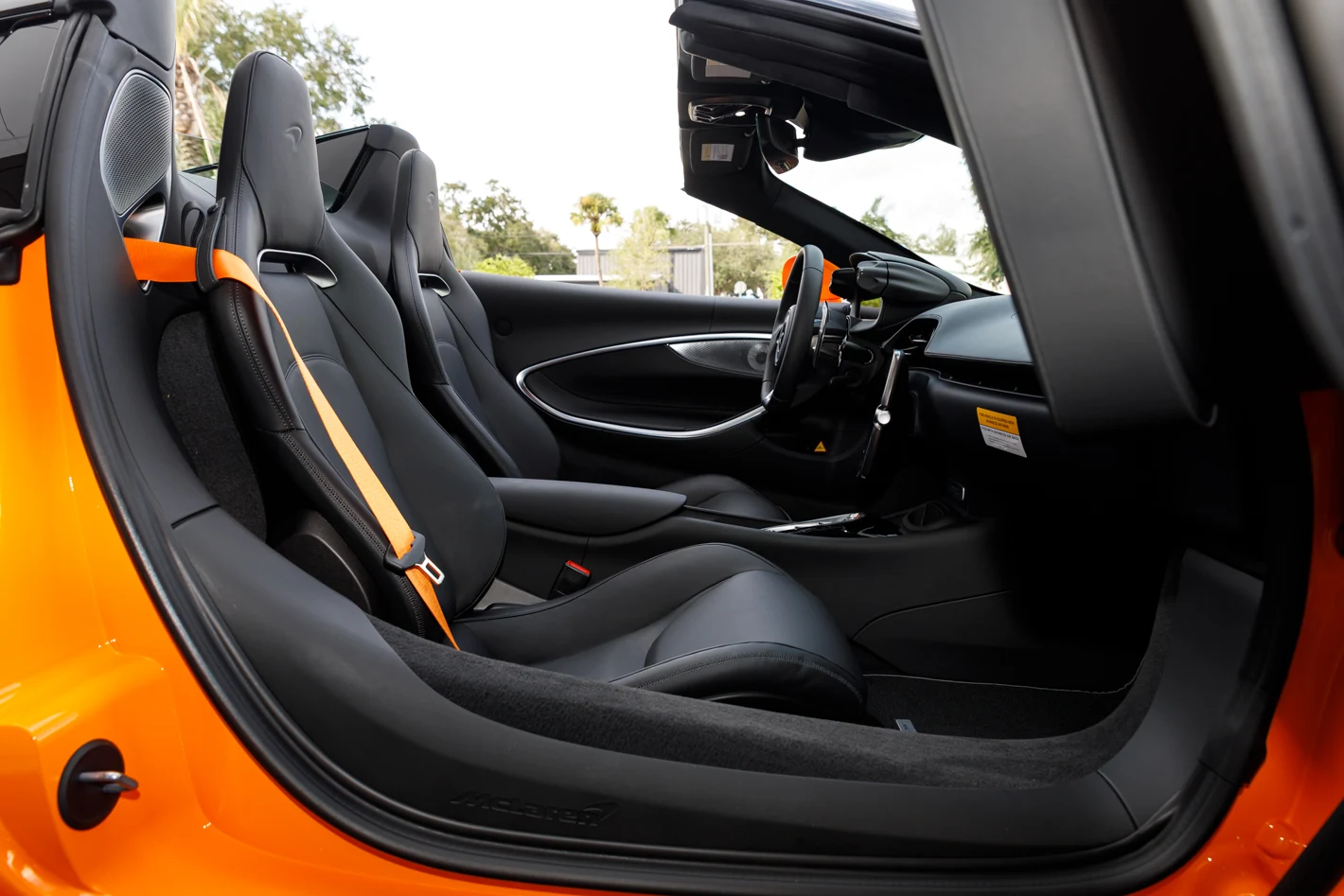 2027 McLaren Artura Spider TechLux, 12/30