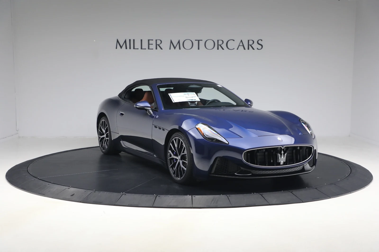 2026 Maserati GranCabrio Modena, 19/20