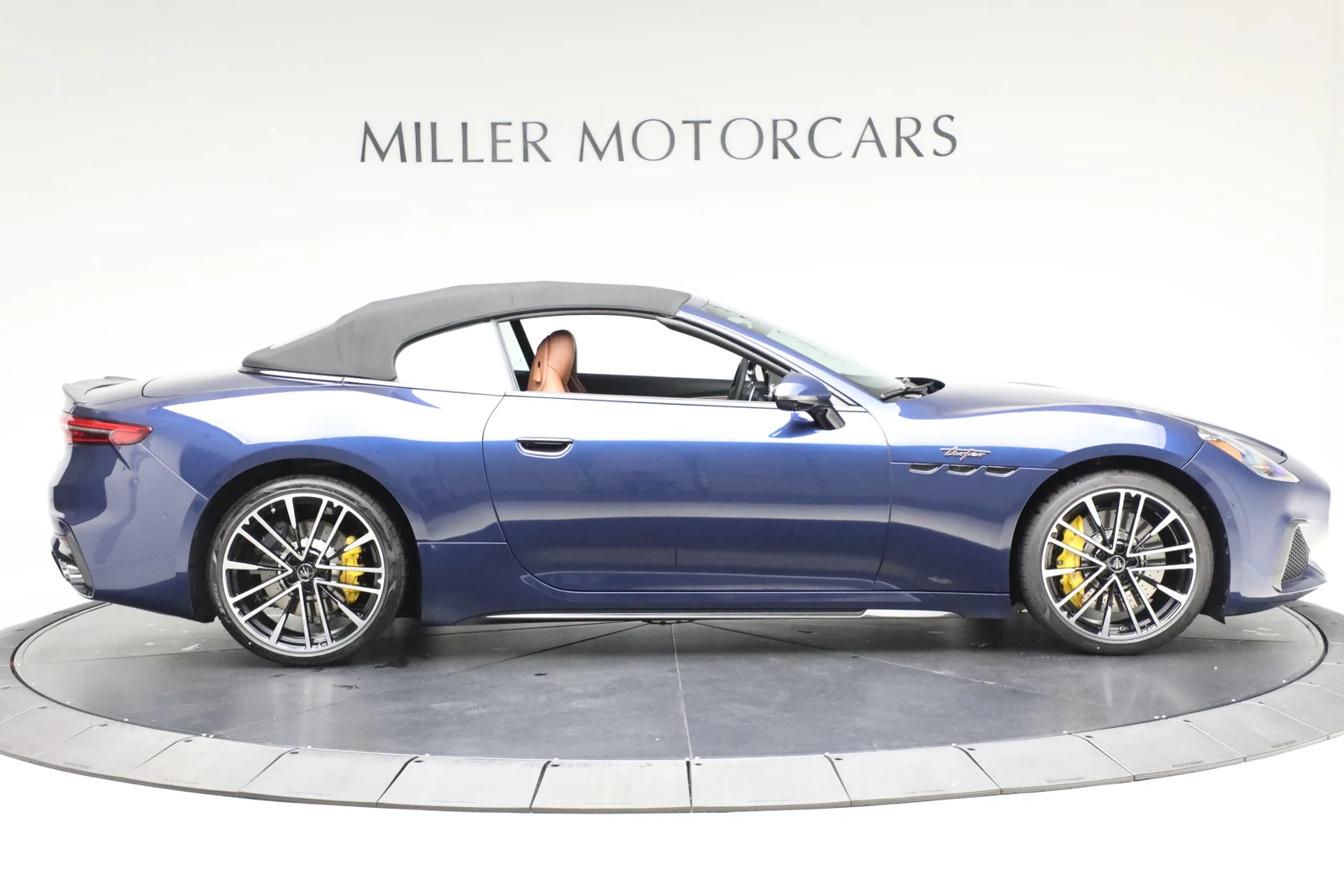 2026 Maserati GranCabrio Trofeo, 7/20