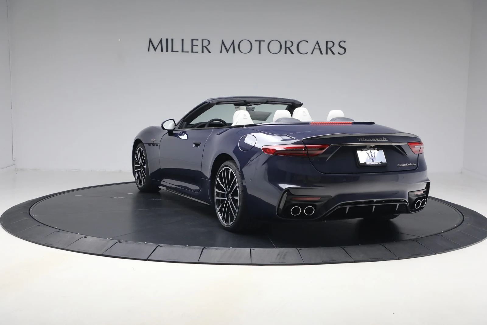 2026 Maserati GranCabrio Trofeo, 5/20