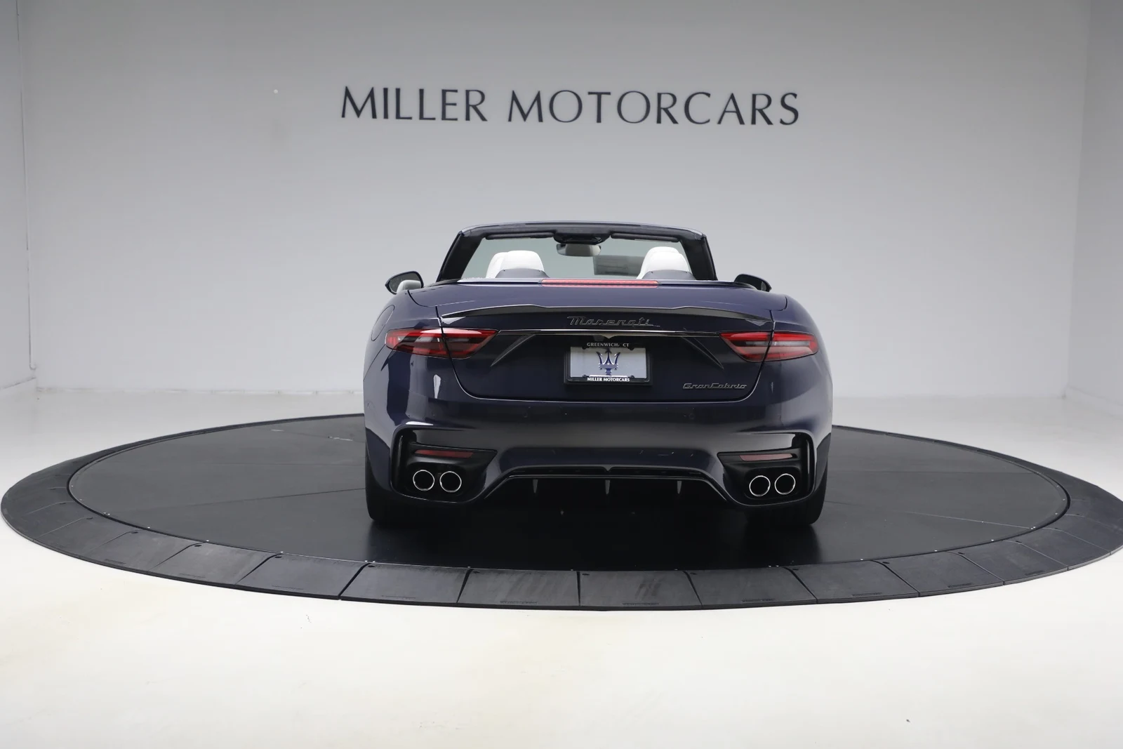 2026 Maserati GranCabrio Trofeo, 6/20